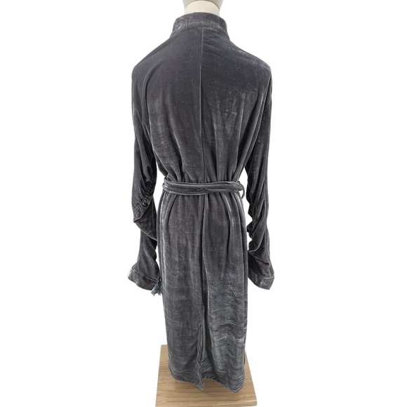 Amaryllis Gray Tassel Long Sleeve Velvet Duster Robe Size 3X Women's - Picture 4 of 6